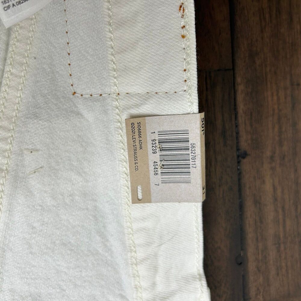 New Levi's 501 high rise white shorts - Picture 5 of 10